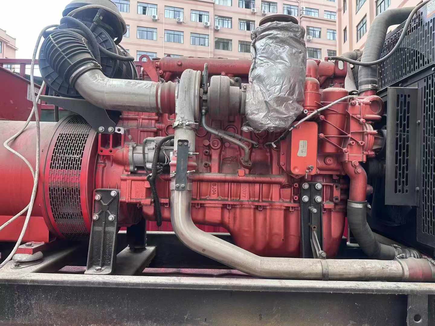 上街如何选择适合 600kW 柴油发电机组的过载保护器？