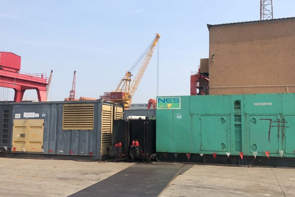 上街发电机出租空气滤清器的清洁频率是多少？